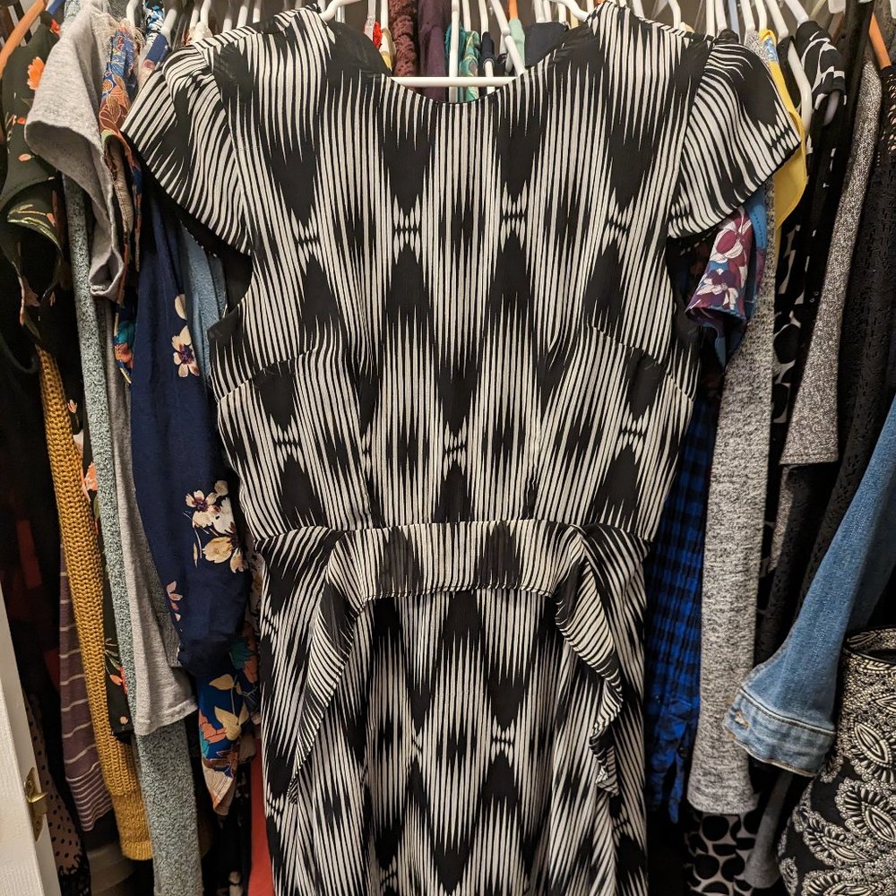 Just Taylor Women's Dress Size 4 Black & White